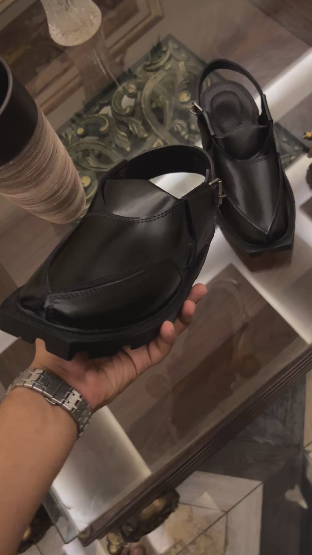 Harsay black leather Norozi